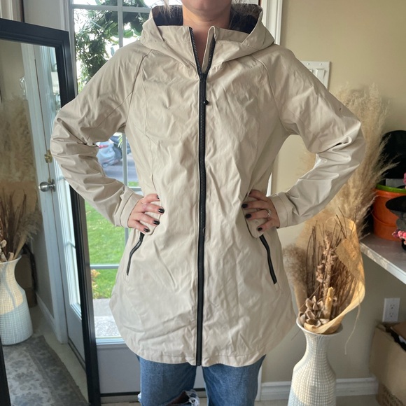 Women's Cream Hooded Jacket - Picture 2 of 3